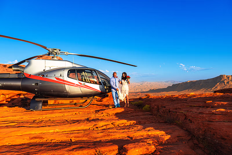 Bride and groom portrait Valley of Fire plateau private helicopter elopement Las Vegas